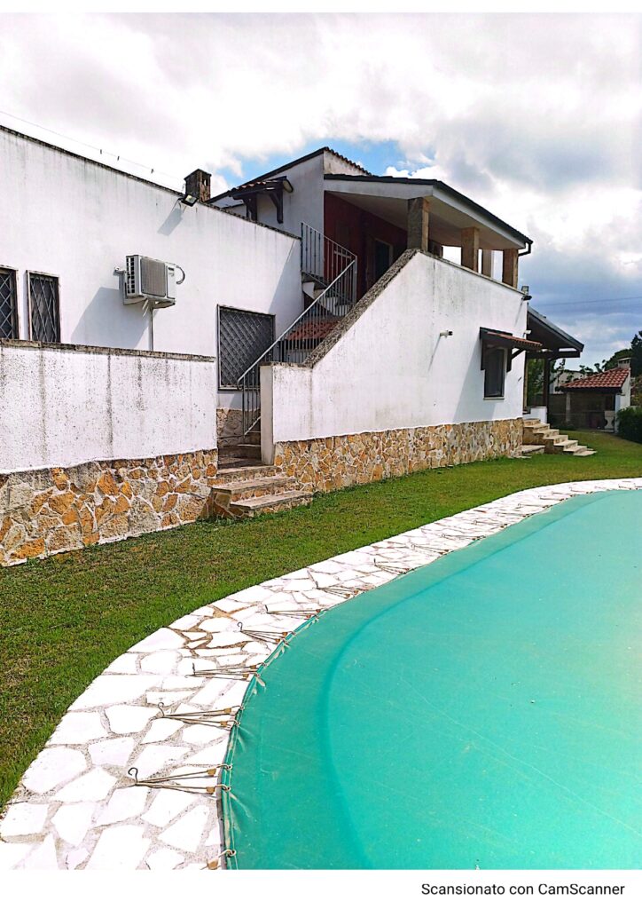 Alloggio turistico per famiglie con piscina a Lecce 
